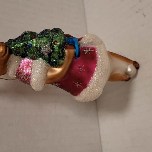 Adorable Reindeer Holding  a Christmas Tree Ornament - Picture 3 of 16